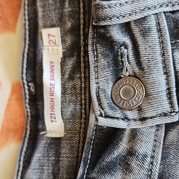 S Levi's skinny jeans - Picture 4 of 6